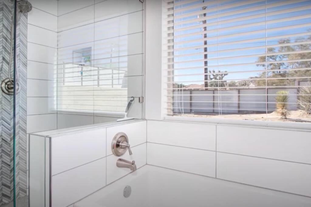 Three Tree Villa W/ Ev Charging Yucca Valley Exterior foto